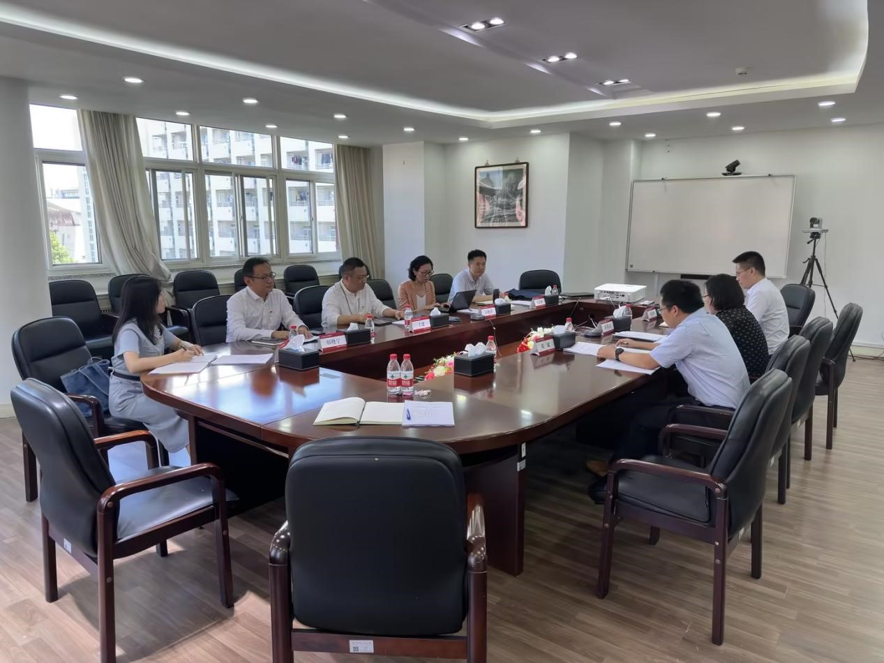 太阳集团tyc33455召开学习贯彻习近平新时代中国特色社会主义思想主题教育专题民主生活会 图片1.jpg